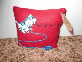 New Phoebe &amp; Lucky Plush Kitty Kitten Cat Playing with Yarn 7 in Square Pillow  - £6.02 GBP