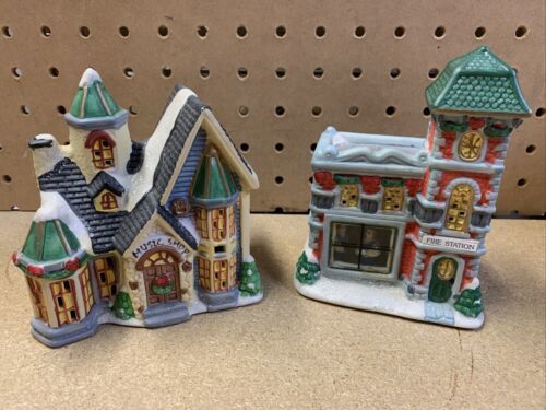 Primary image for 2002 Cobblestone Corners Christmas Village Collection Lot of 2