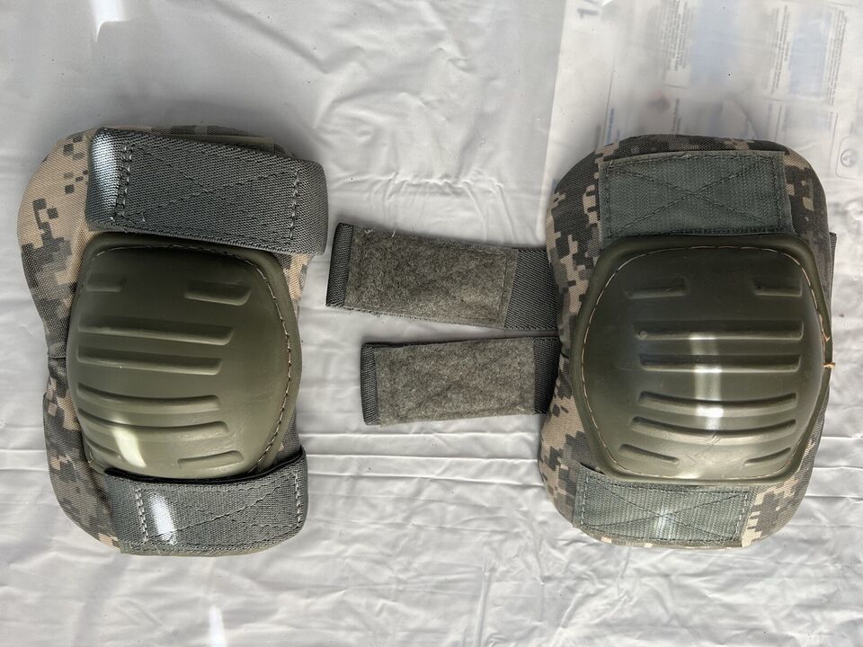 US Military McGuire-Nicholas ELBOW PADS ACU Digital Camo Army Tactical EXC - $9.90