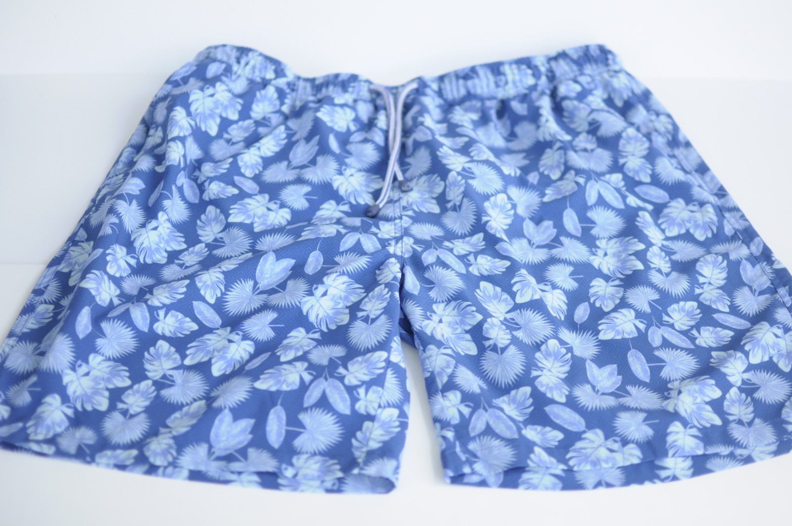 Peter Millar Seaside Lined Swim Trunks Shorts Floral Leafy Blue Men&#39;s Si... - $29.99