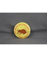 Vintage Tourist Pin - I&#39;ve Been to Castor Beaver Graphic - Celluloid Pin - $282.35 MXN