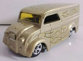 Hot Wheels Dairy Delivery Fathers Day Series 2008 Loose Diecast Van Vehicle - £5.38 GBP