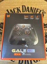 BIGBIG WON Gale Hall Pro Wireless Gaming Controller W/ Dock - $919.48 MXN