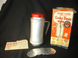 Old Vtg Wear-Ever Aluminum  Cooky Press With 12 Party Shapes Box Paperwork - £39.87 GBP