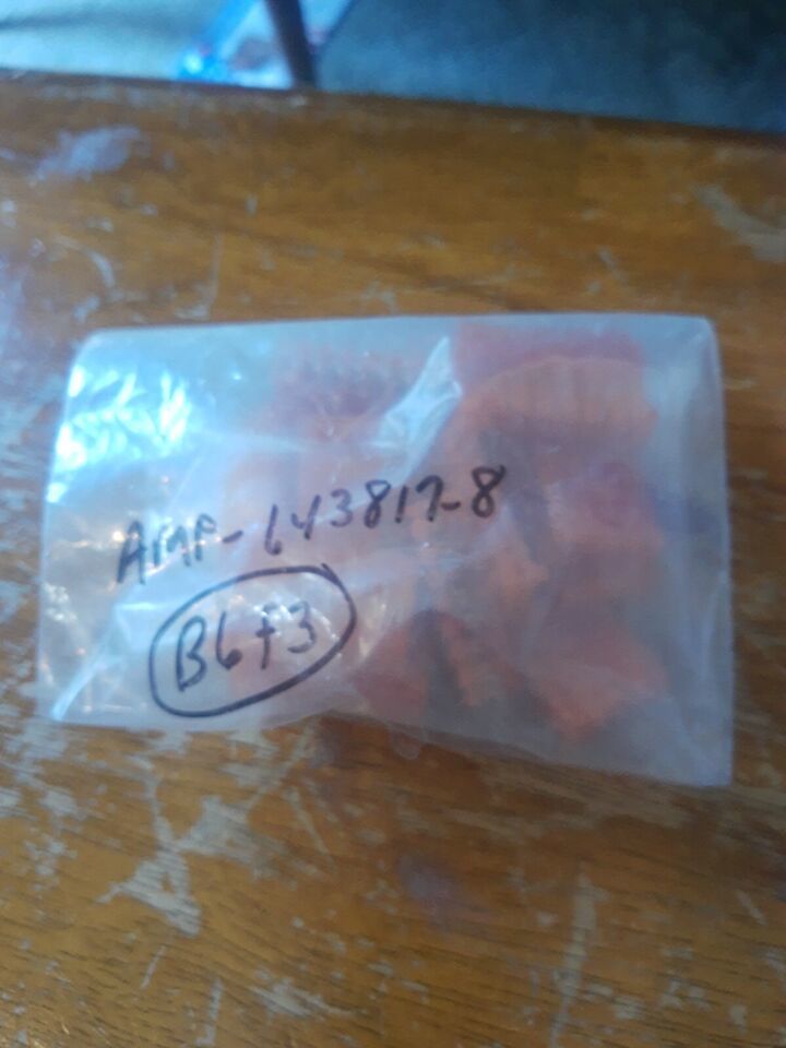 NEW LOT of 16 Wire to Board Connector Plug 8 position Receptacle  # AMP ... - $18.99