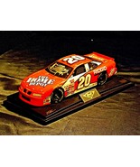 Revell #20 Autographed Tony Stewart Collector’s Club AA19-NC8072 Adult C... - £71.28 GBP