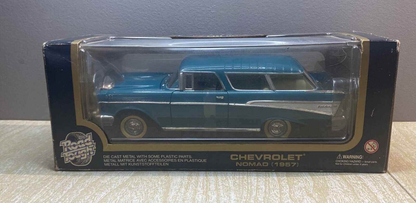 Road Tough 1957 Chevy Bel Air Nomad Station Wagon 1:18 Scale Diecast Car 92088 - $29.92