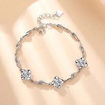 Four-leaf Clover Moissanite Bracelet 3 Stone 0.5ct Total Is 1.5ct Silver 925 Ori - £90.52 GBP