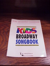 Kids&#39; Broadway Song Book, 18 songs, Annie, Gypsy, Oliver, Peter Pan, Mame - £7.82 GBP