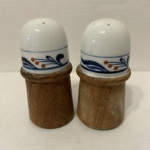 Euc Dansk Bistro Maribo Teak Wood Stoneware Salt Pepper Shakers Set Vintage 4.5&quot; - £15.56 GBP