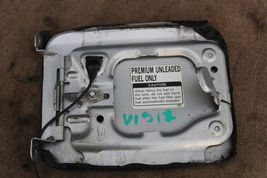 2002-2005 SUBARU IMPREZA WRX WAGON GAS FUEL FILLER LID DOOR WITH CAP V1312 image 6