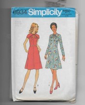 1970s Simplicity 6934 Yoke Sleeves Tie Neck Flared Dress Pattern Sz 14 B... - $5.00