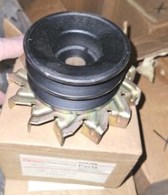 DK0-33400-1670 KOMATSU  alternator PULLEY  ONAN 186-0023 NOS - $1,275.67 MXN