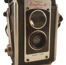 Vintage Kodak Dualflex III Camera Retro &amp; Hip  - £35.17 GBP