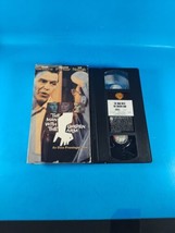 The Man With The Golden Arm (VHS) Frank Sinatra, Kim Novak - $5.89