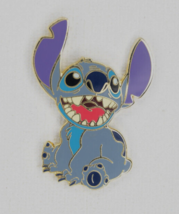 Disney 2002 Lilo &amp; Stitch&#39;s Stitch Sitting Like A Dog And Smiling Pin#12553 - £8.92 GBP