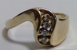 14KP Yellow Gold Diamond Ring Ladie&#39;s Sz 6.25 Unique Wave Design A-5 Mar... - $179.99