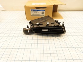 Ford CV6Z-19893-AC HVAC Air Outlet Vent Louvre Right RH Dash - €63,47 EUR