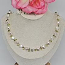 Artisan White Freshwater Button Pearl Peridot &amp; Pink Faux Pearl Choker Necklace - £17.16 GBP