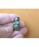 Y-VEN-507) 1&quot; Green black little Venus Woman goddess GEMSTONE carving love - £6.75 GBP