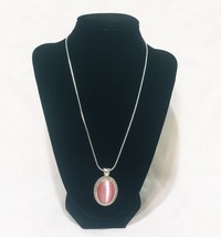 Pink Cats Eye Oval Pendant Necklace 20&quot; Silver Tone - £21.42 GBP