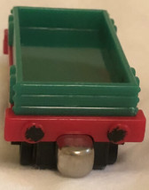Thomas the Train Low Cargo Truck Magnetic Thomas Tank Engine D5 - £3.93 GBP