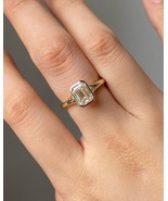  Emerald Cut Moissanite Bezel Setting Engagement Ring 3.50Ct. Valentine ... - €415,46 EUR