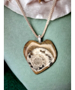 Chunky Heart Silver Tone Brown Shell Ammonite Fossil Pendant Necklace 18&quot; - £14.15 GBP