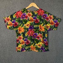 VINTAGE Nicola Floral Blouse Womens M Petite Hawaiian Shirt Short Sleeve... - $21.31