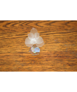Clear Frosted Glass Flower Figurine w/ Pastel Flowers 3&quot; Tall - €11,01 EUR