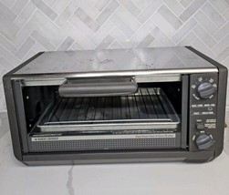 Black &amp; Decker Spacemaker Under Cabinet Easy Clean Toast-R-Oven/Broiler ... - $69.25