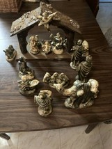 17 Piece Ceramic Nativity Figurine Set Wiseman, Holy Family, Farm Animals - £29.89 GBP