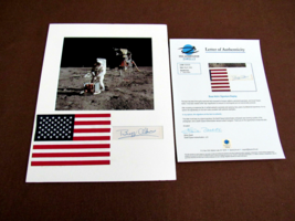 Buzz Aldrin Apollo 11 Moon Walker Signed Auto Matted Cut Flag Photo Zarelli Loa - £544.41 GBP