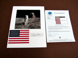 BUZZ ALDRIN APOLLO 11 MOON WALKER SIGNED AUTO MATTED CUT FLAG PHOTO ZARE... - £552.22 GBP