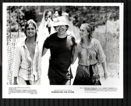 Romancing the Stone 8&quot;x10&quot; Still Michael Douglas Kathleen Turner - £25.39 GBP