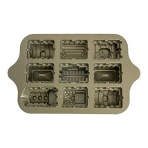 Nordic Ware Metal Train Cake Pan 9 Molds 3D Train Birthday Party Holiday... - £20.08 GBP