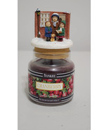 Yankee Candle CRANBERRY with Christmas Carolers Topper Lid 3.07 oz Retired - $33.49 CAD