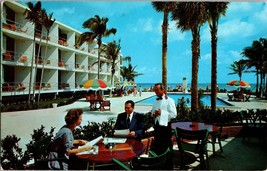 Florida Motel Pool Umbrella Art Deco MCM 1960s Vintage Postcard (D15) - £4.43 GBP