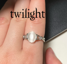 Bella Swan Twilight Ring Vampire Moonstone Ring Replica Size 7 - £39.51 GBP