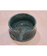 Pottery yarn bowl 6&quot; wide 3.5&quot; tall - £66.68 GBP