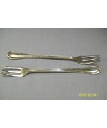 Silver Plate Fairfield Qty 2 Seafood Forks 6&quot; Alpha - £6.33 GBP