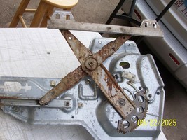 BUICK PARK AVENUE RIGHT REAR WINDOW REGULATOR LIFT MOTOR OEM USED 1998 1... - €160,04 EUR