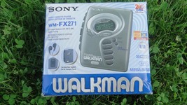 20th ANNIVERSARY AM FM WALKMAN SONY WM-FX271 ORIGINAL BOX MANUAL - $97.07