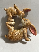 Charming Kissing Bunnies - $228.43 MXN