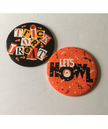 Vintage extra large stand up Halloween display button pin backs Let&#39;s Howl  - $363.60 MXN