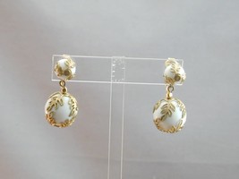 Vintage Gold Filigree Double White Ball Crown Trifari Dangle Earrings - £24.12 GBP
