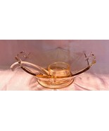 Vintage Pink Depression Glass Etched Bowl w Handles &amp; Pink Ladle - $338.70 MXN
