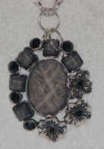VTG. Purple Labradorite Gemstone Pendent Necklace Silver Tone Filigree 28 in.345 - £22.94 GBP