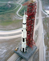 Saturn V/Apollo 15 on the crawler from the VAB to Launch Pad 39A Photo Print - £6.93 GBP+