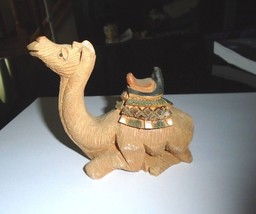  Artesania Rinconada Mama Camel #64 Classic Collection 3.5&quot; Figurine RETIRED - £15.51 GBP